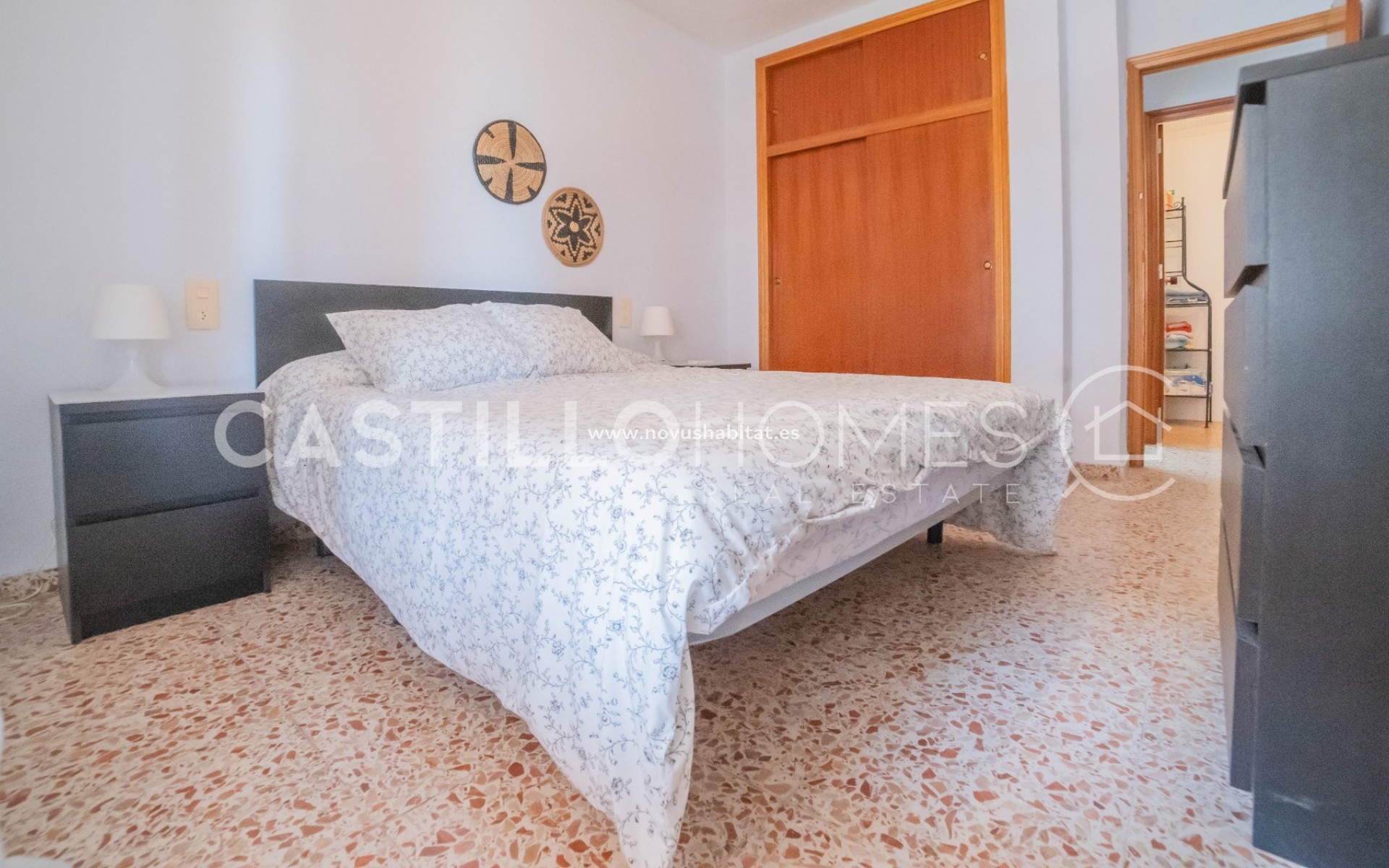 Resale - Apartment - Torrevieja - El acequión