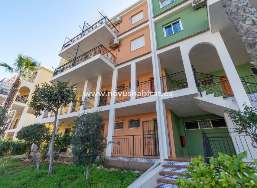 Resale - Apartment - Torrevieja - La Veleta