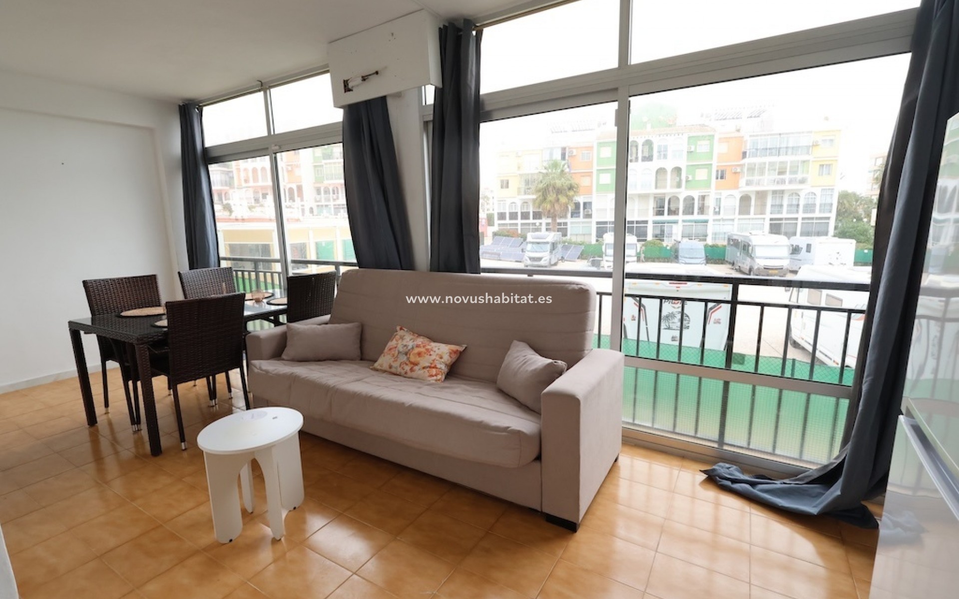 Resale - Apartment - Torrevieja - La Veleta