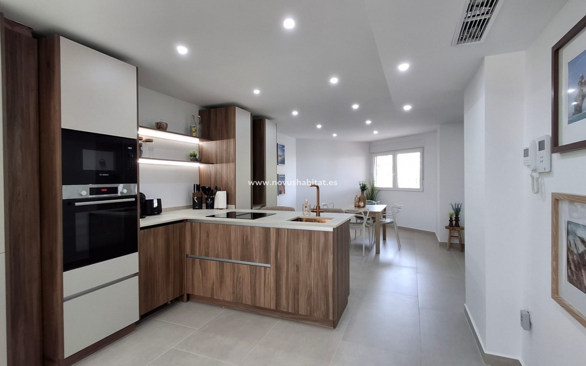 Resale - Apartment - Torrevieja - Playa Acequion