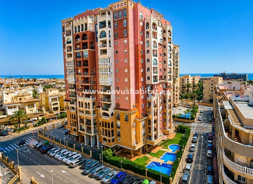 Resale - Apartment - Torrevieja - Playa de los Locos