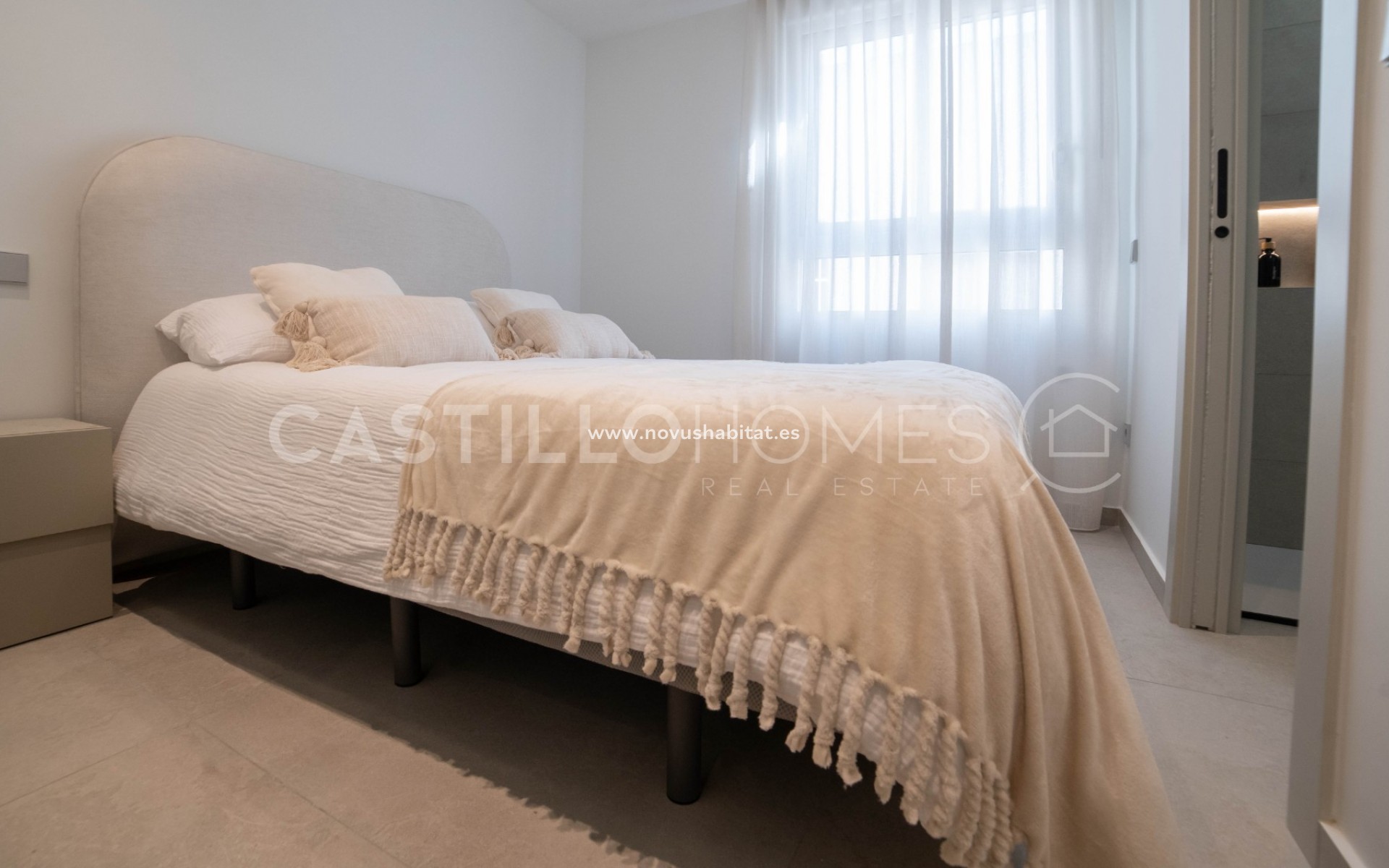 Resale - Apartment - Torrevieja - Playa del Acequión