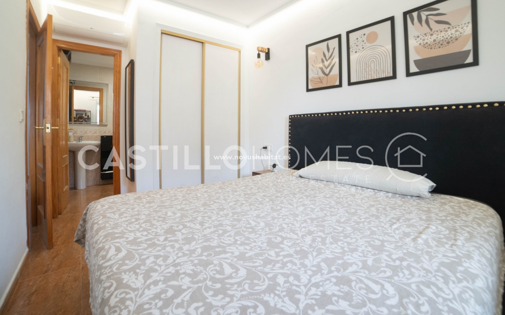 Resale - Apartment - Torrevieja - Sector 25