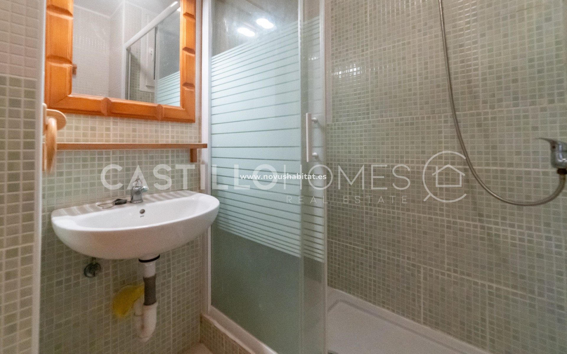 Resale - Apartment - Torrevieja - Urb. Rosaleda