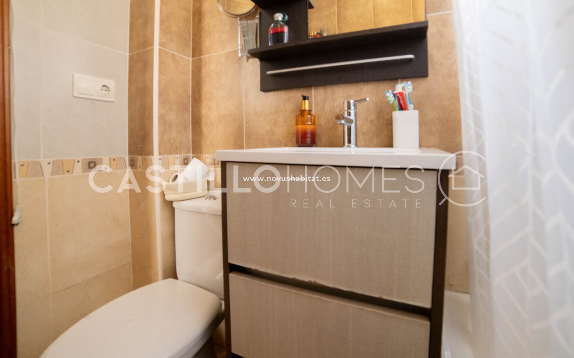 Resale - Apartment - Torrevieja - Urb. Rosaleda