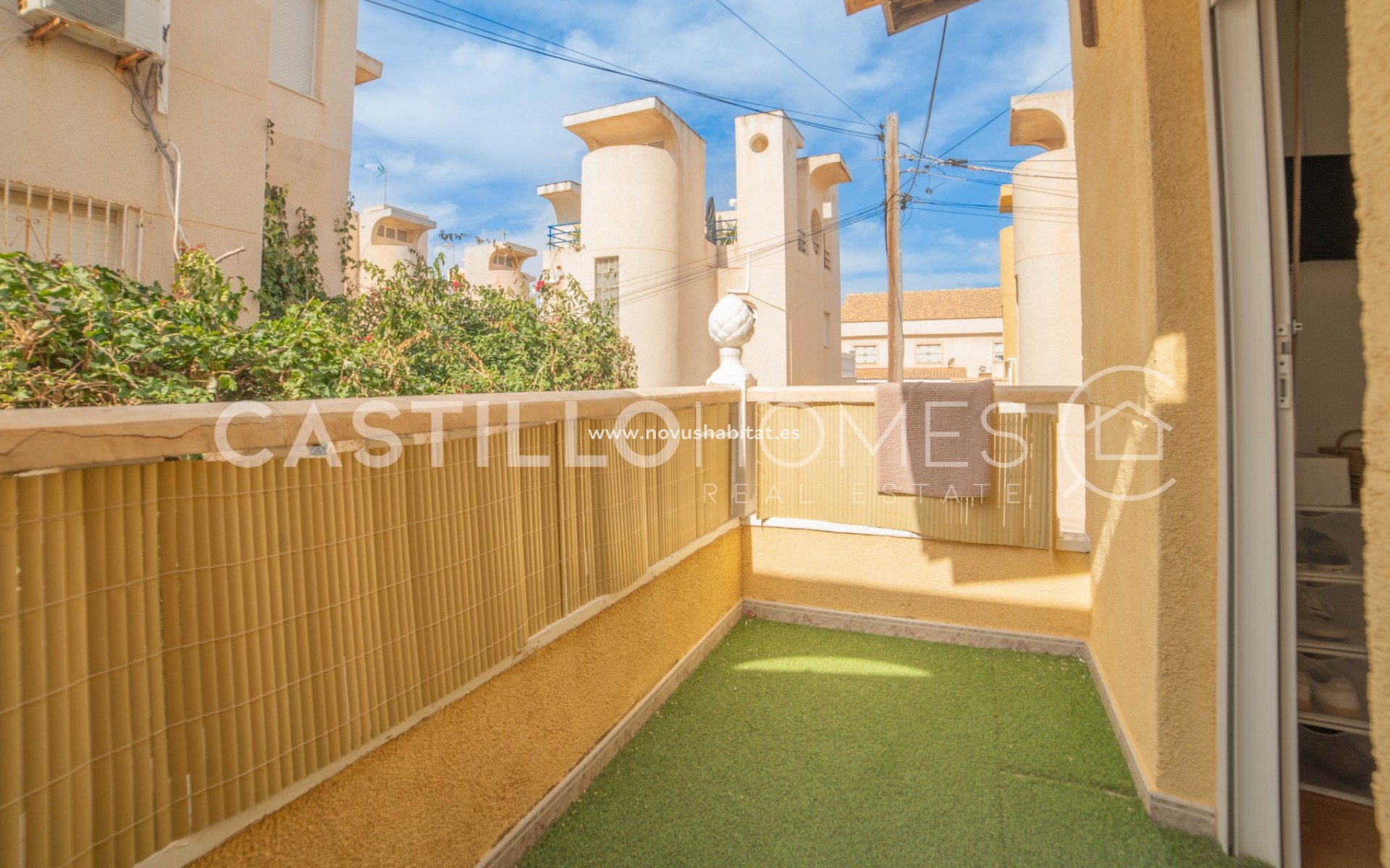Resale - Apartment - Torrevieja - Urb. Rosaleda