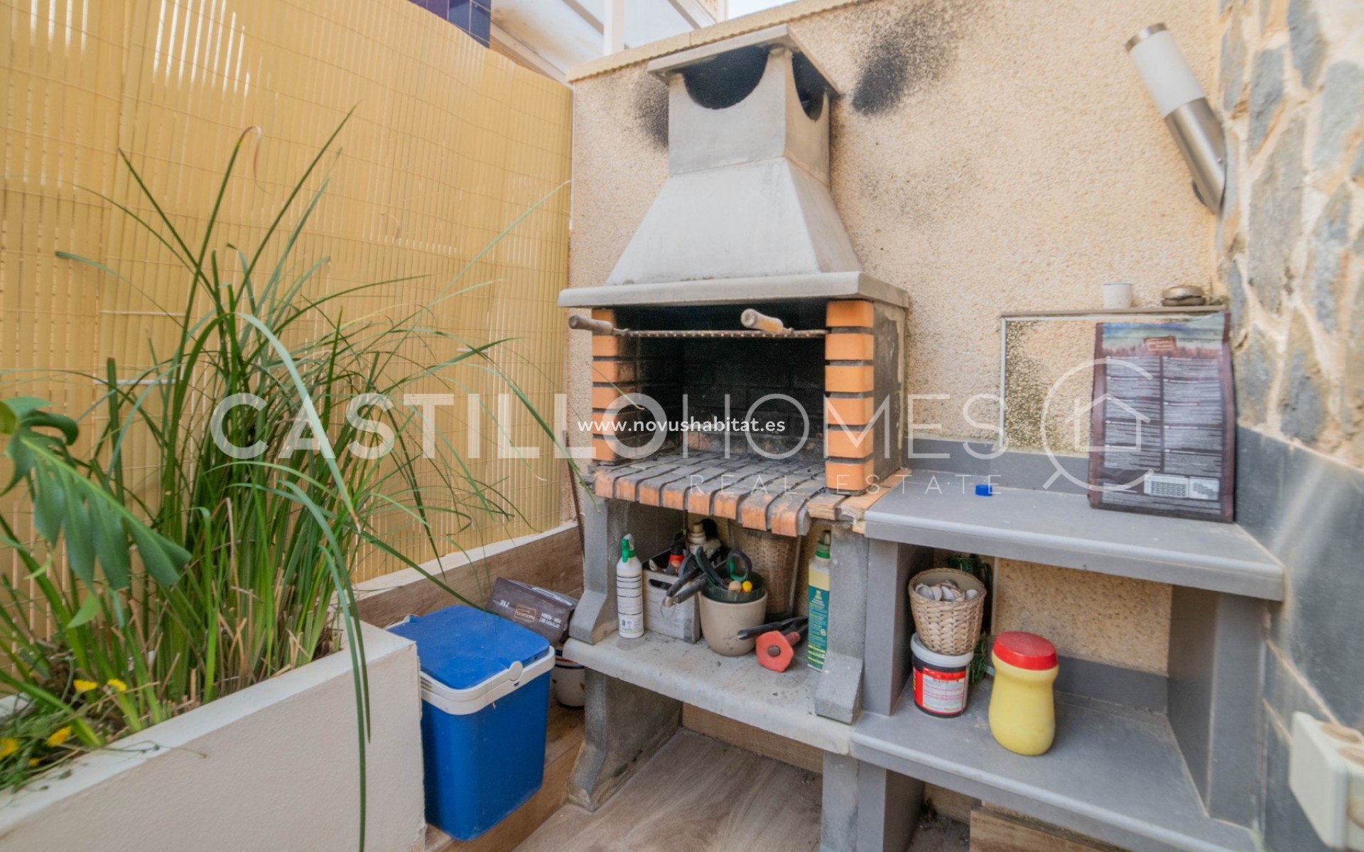 Resale - Apartment - Torrevieja - Urb. Rosaleda