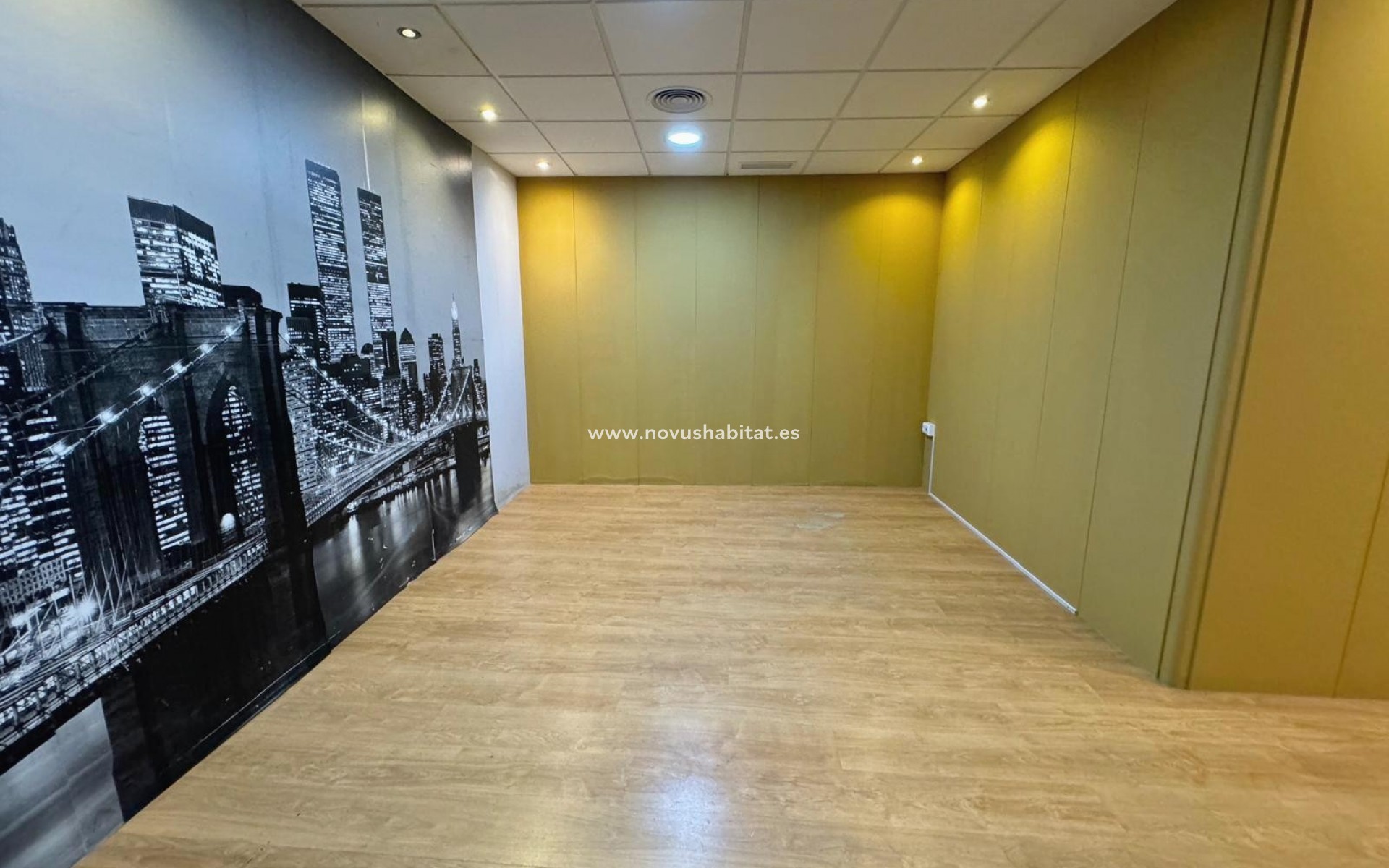 Resale - Commercial premises / Commercial unit / Retail space - Guardamar del Segura - Guardamar del Seguras*