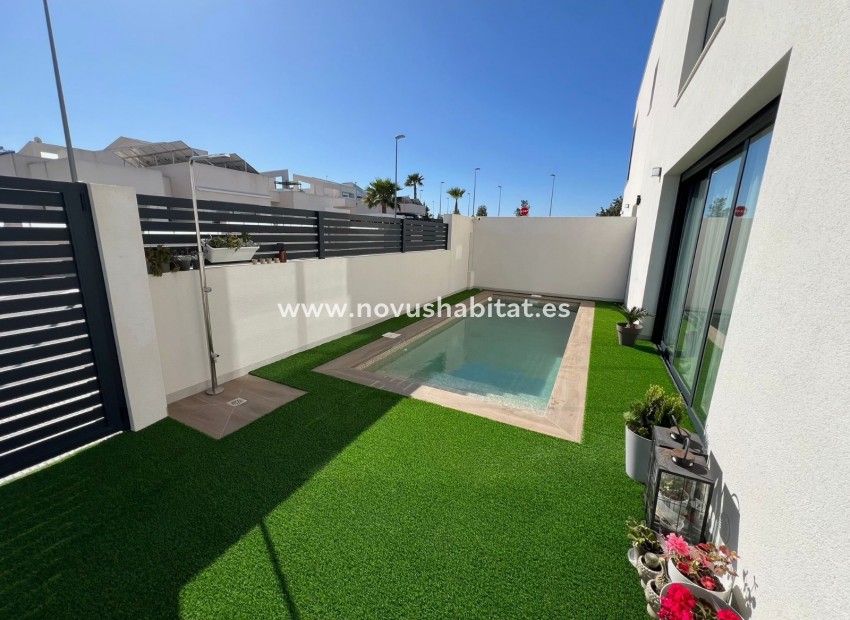 Resale - Detached Villa - Benijófar