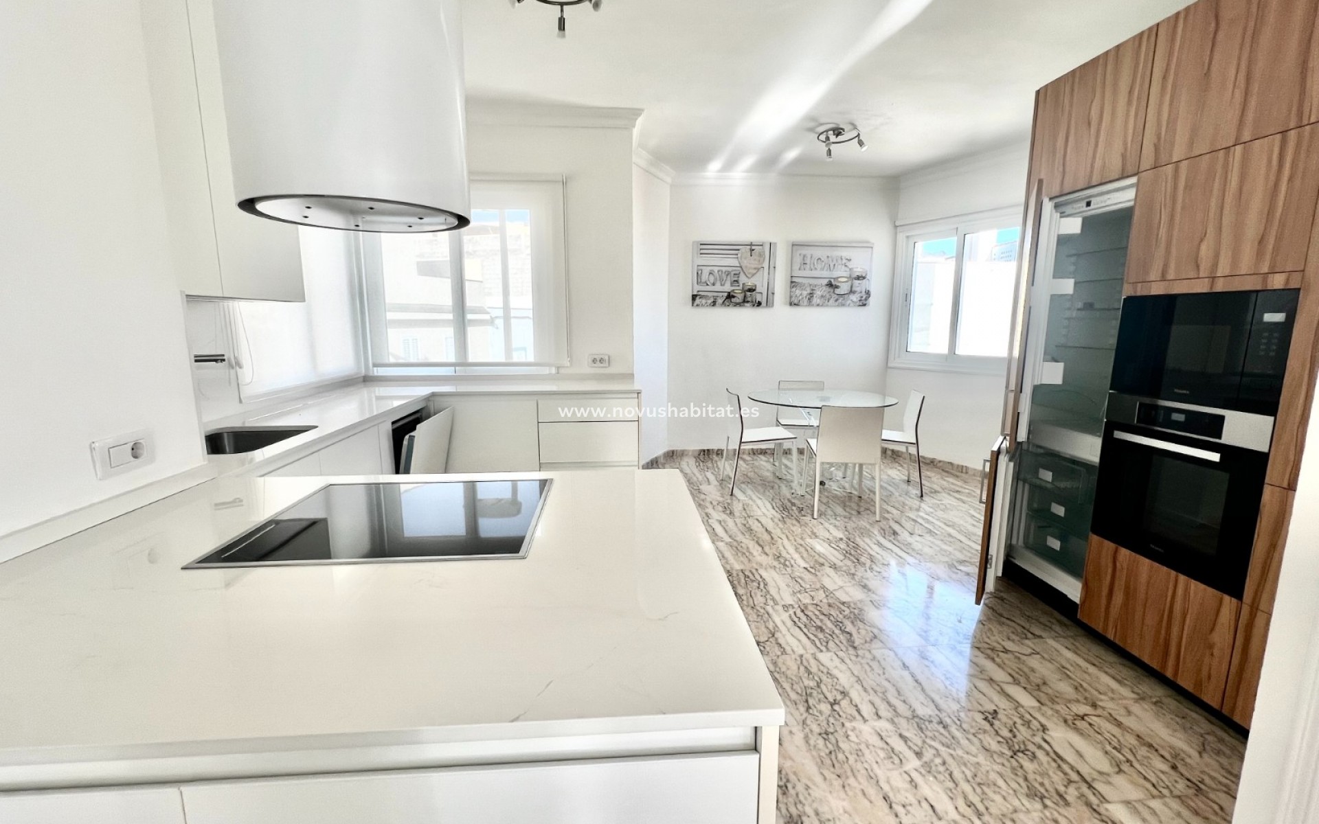 Resale - house - La Caleta