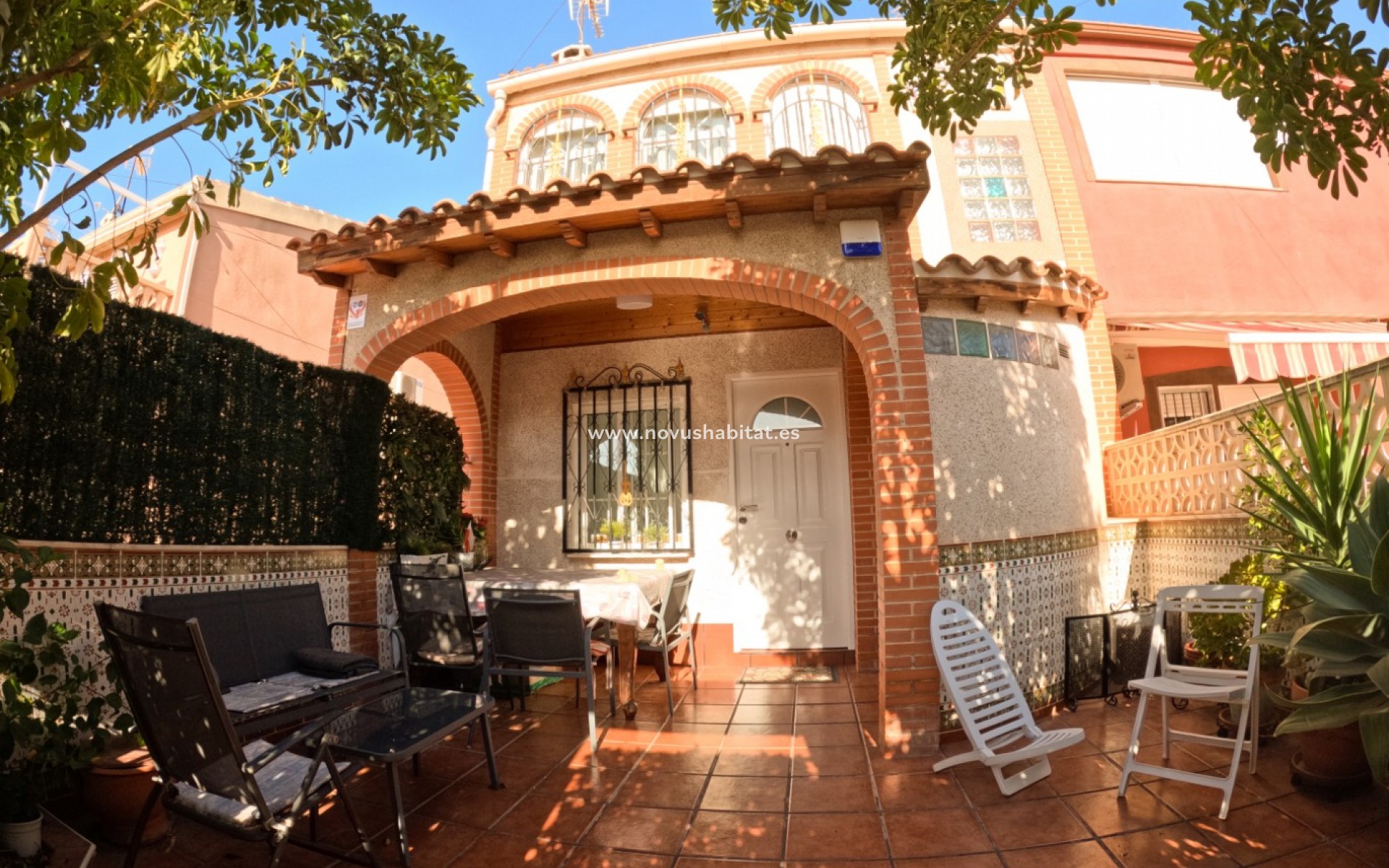 Resale - Terraced house / Townhouse - Torrevieja - El Acequión - Los Náufragos