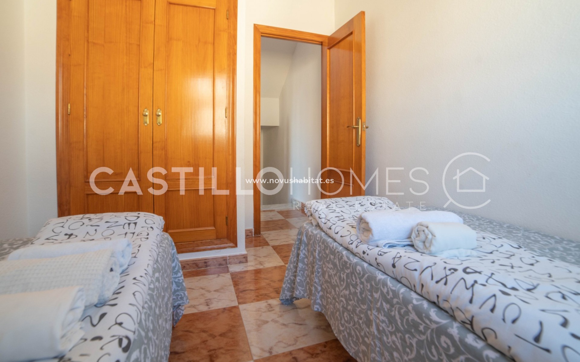 Resale - Townhouse - Orihuela Costa - La Regia