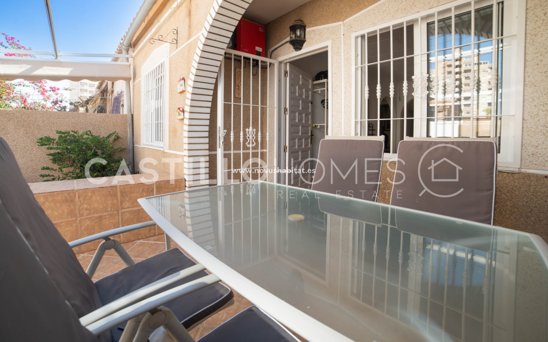 Resale - Townhouse - Torrevieja - Aguas Nuevas