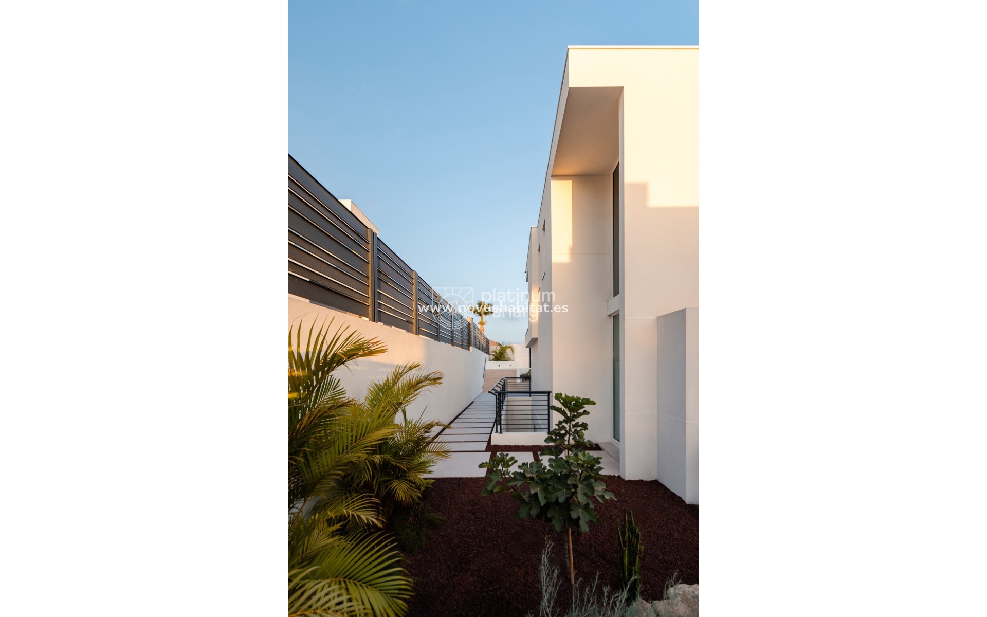 Resale - Villa - Adeje - Santa Cruz de Tenerife