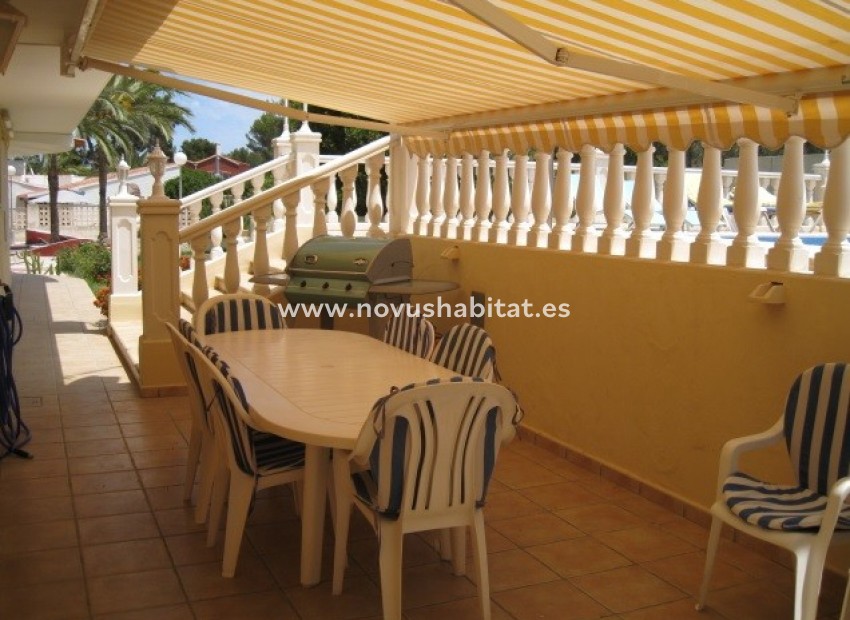 Resale - Villa - Albir
