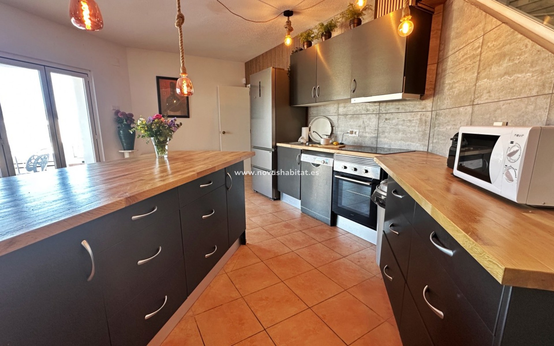 Resale - Villa - Albir