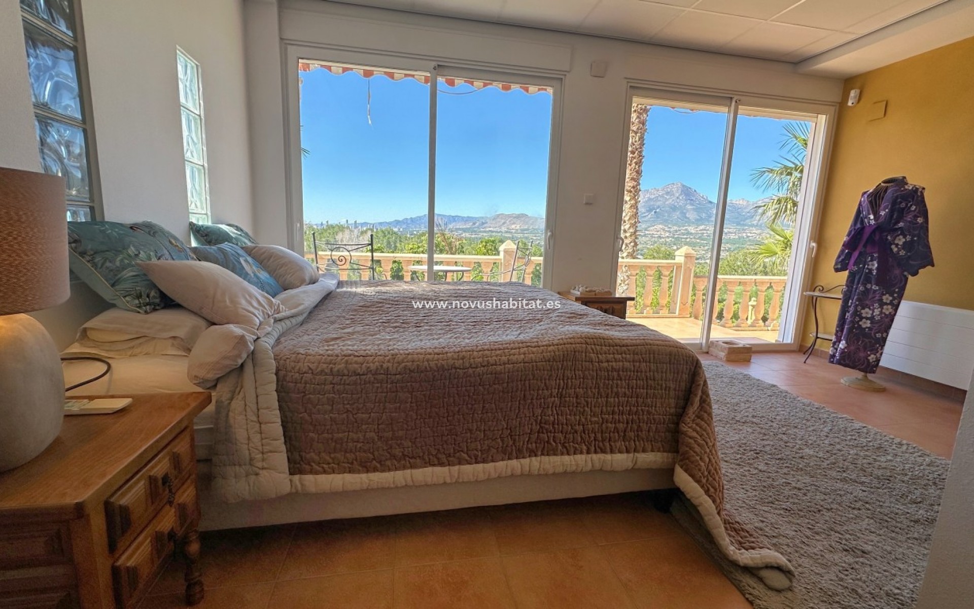 Resale - Villa - Albir