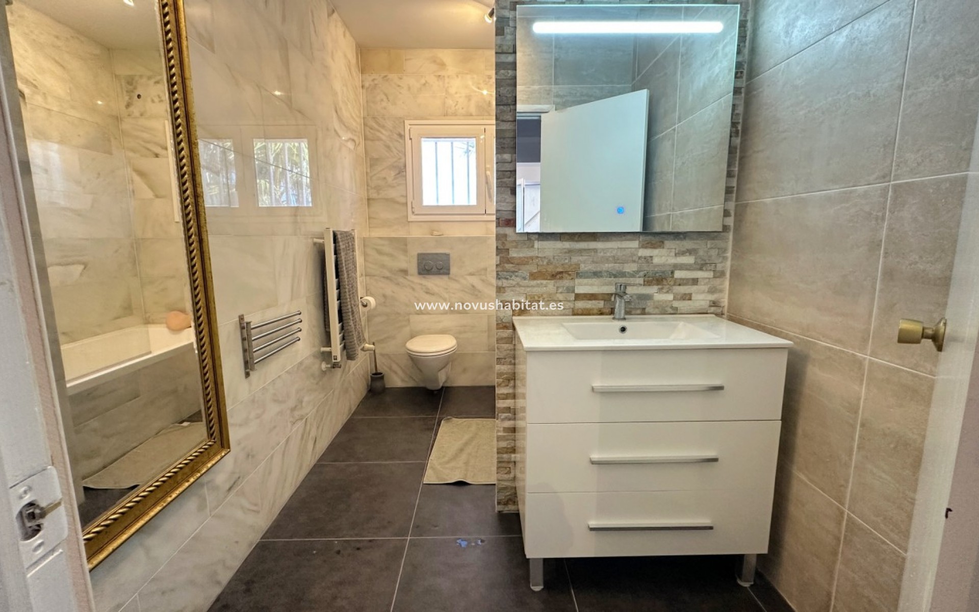 Resale - Villa - Albir