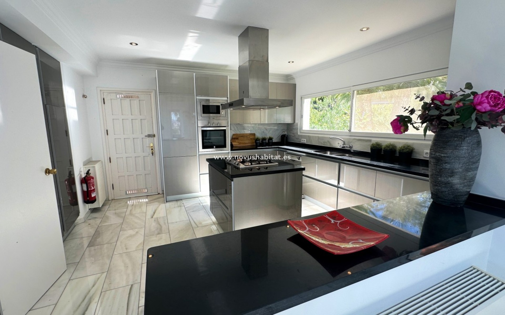 Resale - Villa - Albir