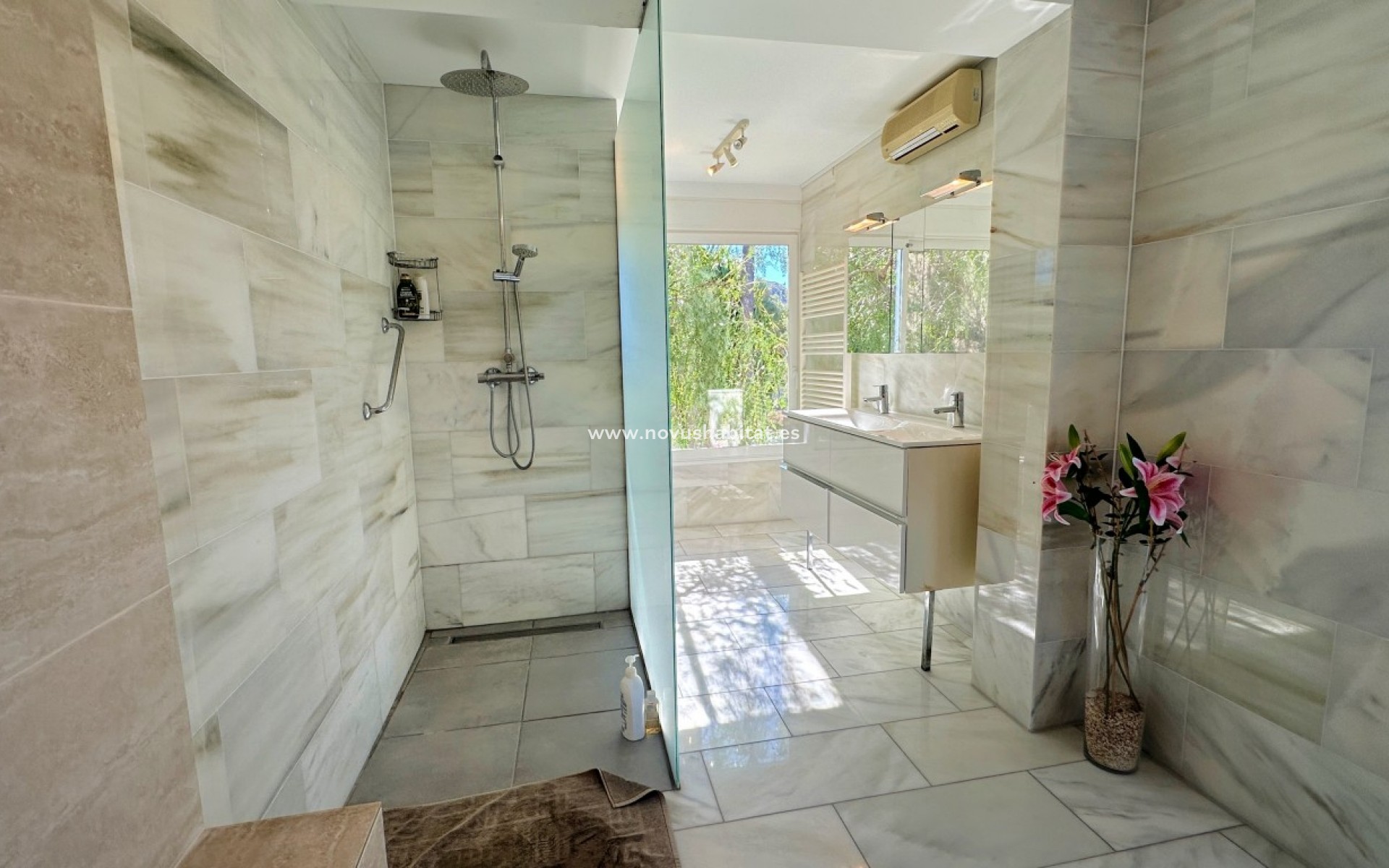 Resale - Villa - Albir