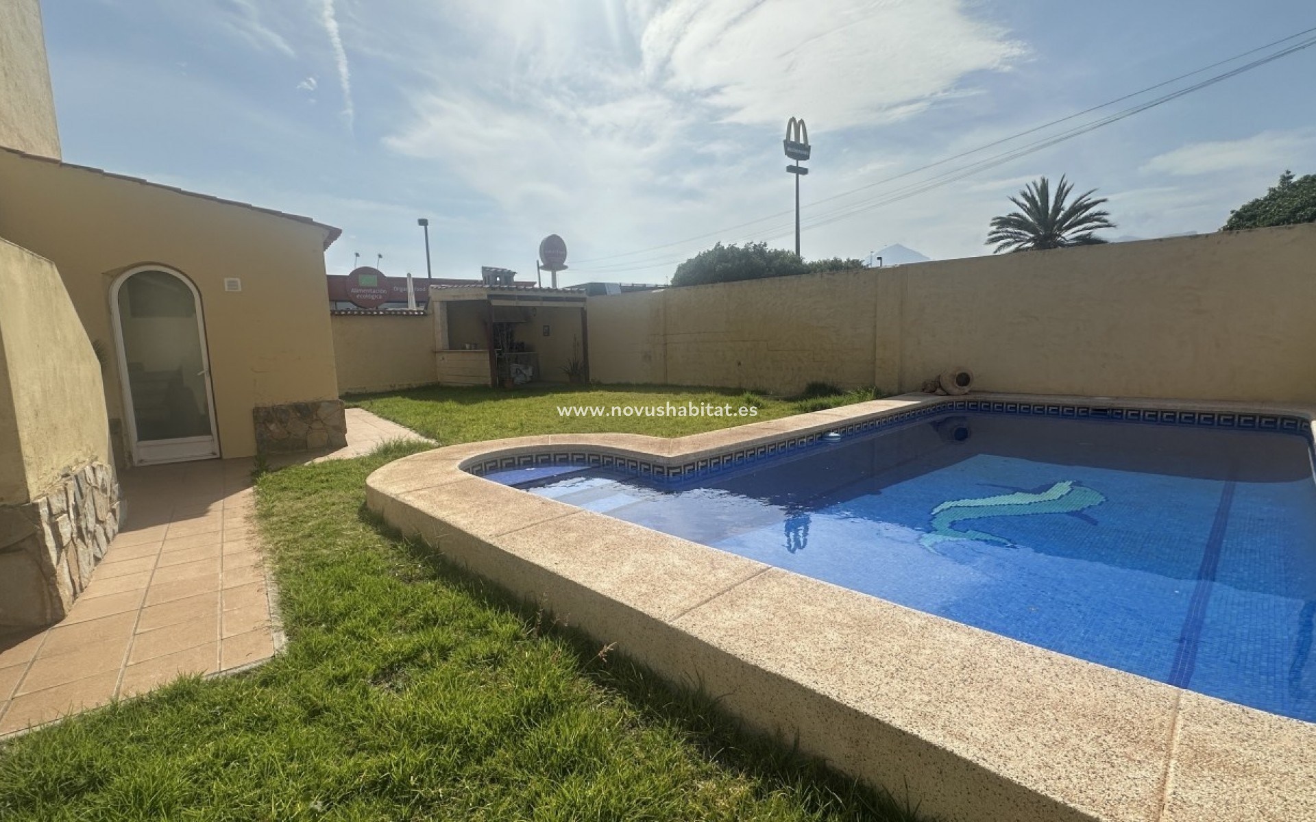 Resale - Villa - Albir