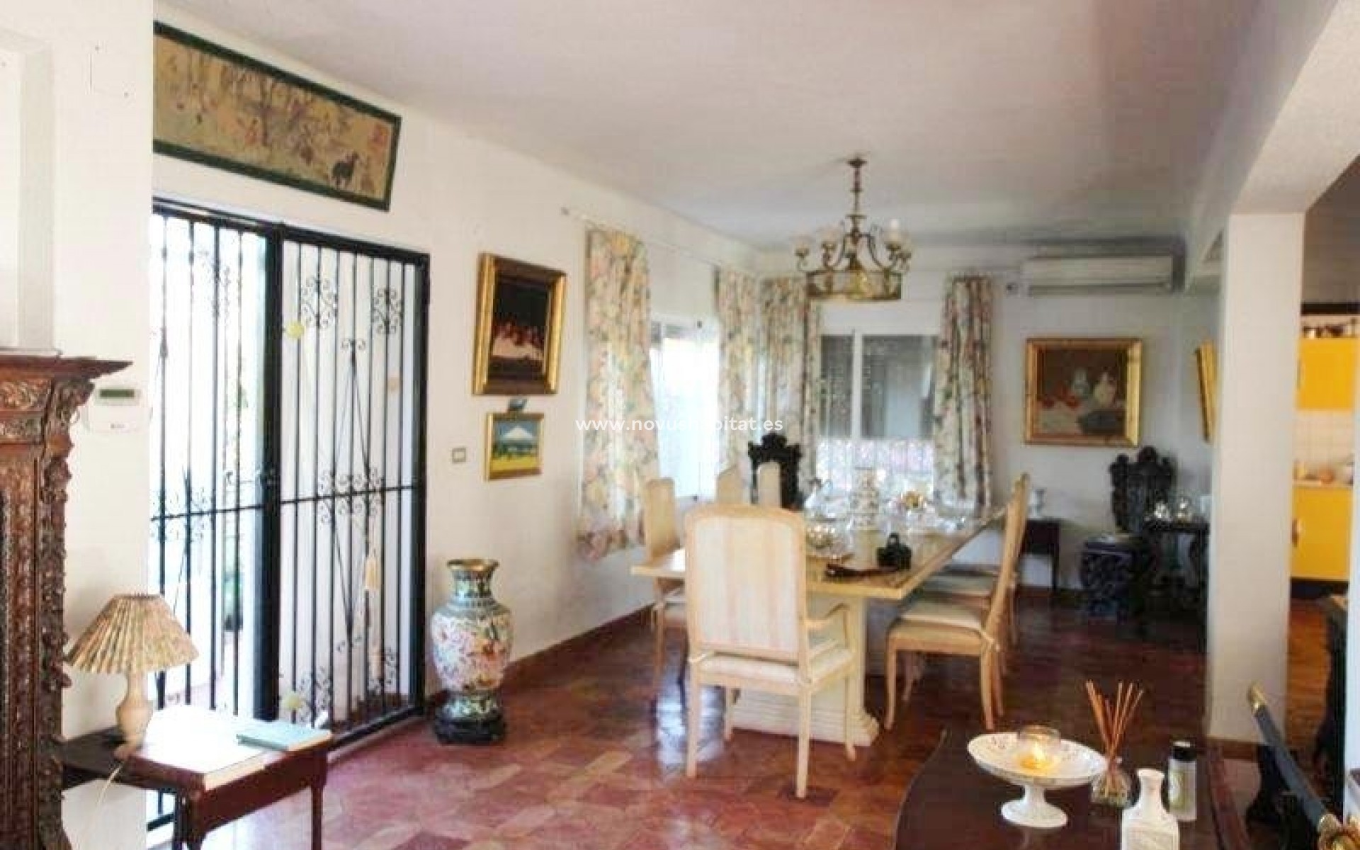 Resale - Villa - Albir