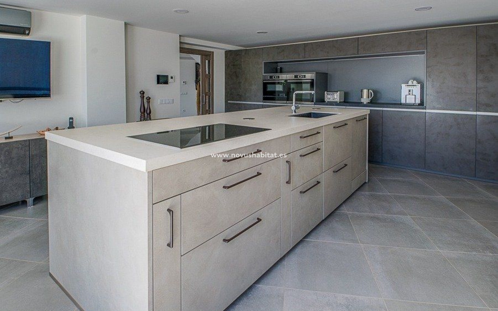 Resale - Villa - Altea