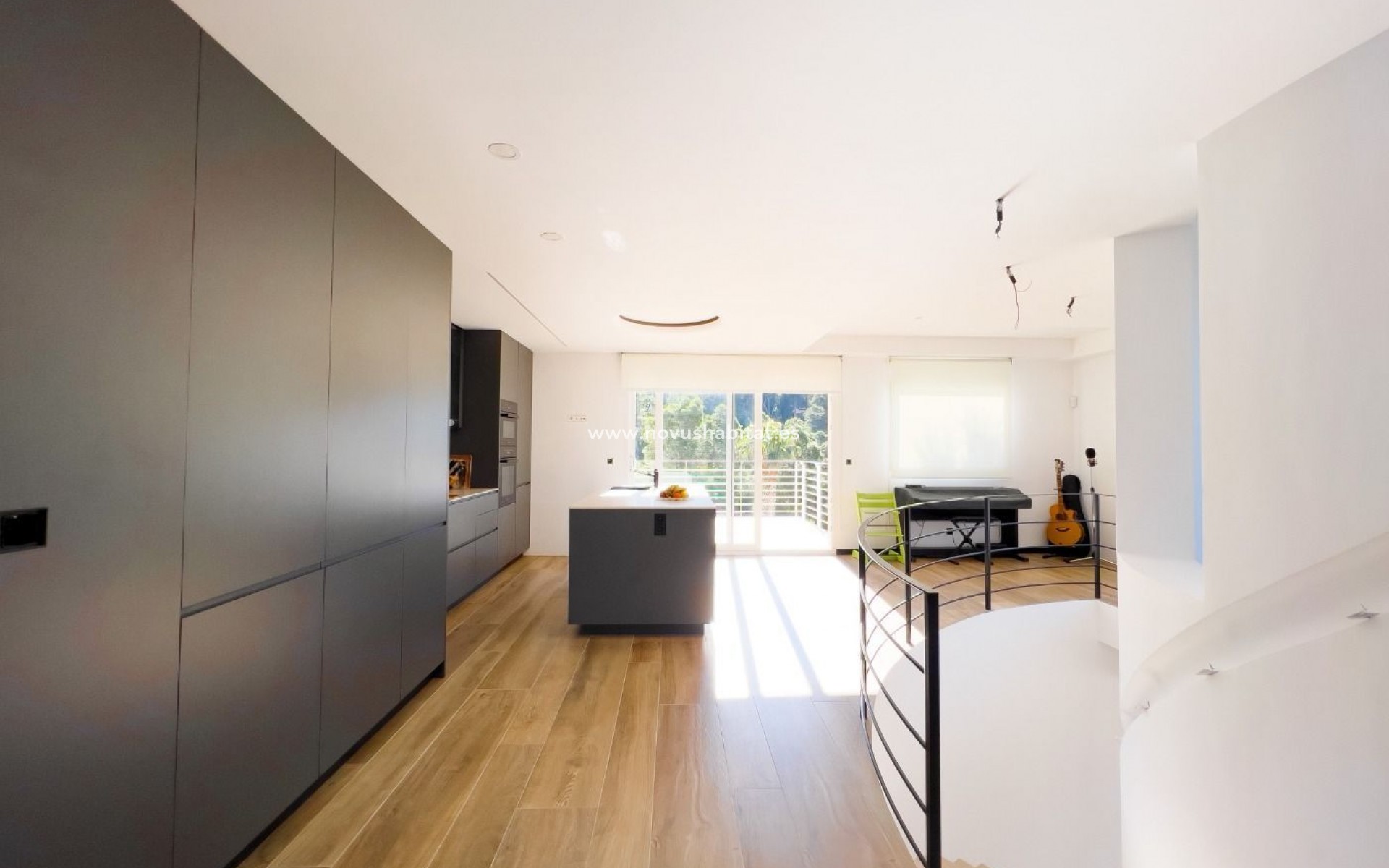 Resale - Villa - Altea