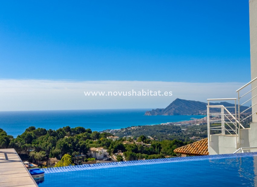 Resale - Villa - Altea