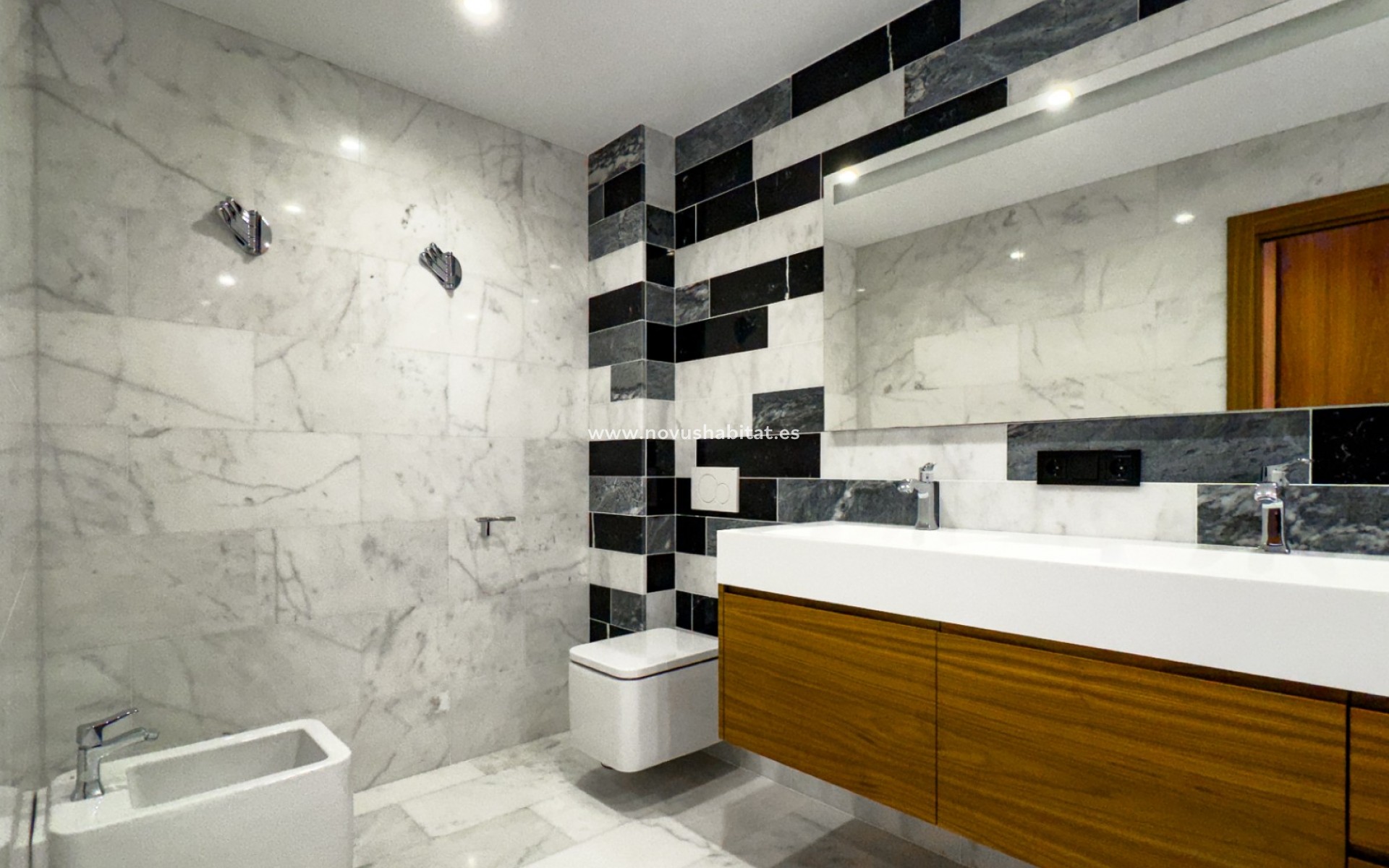 Resale - Villa - Altea