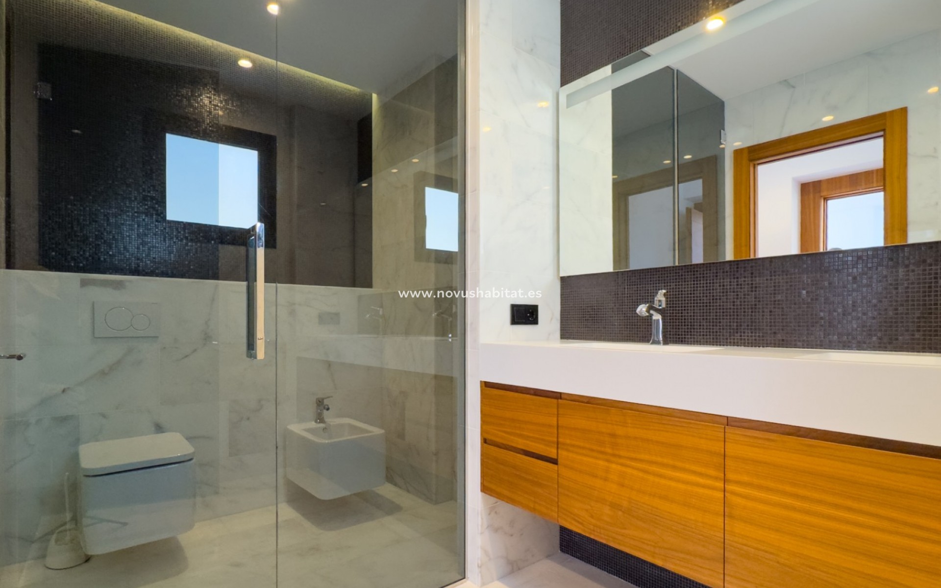 Resale - Villa - Altea