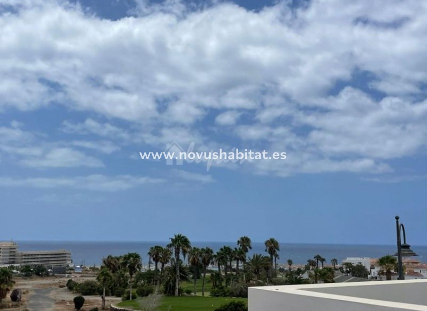 Resale - Villa - Amarilla Golf