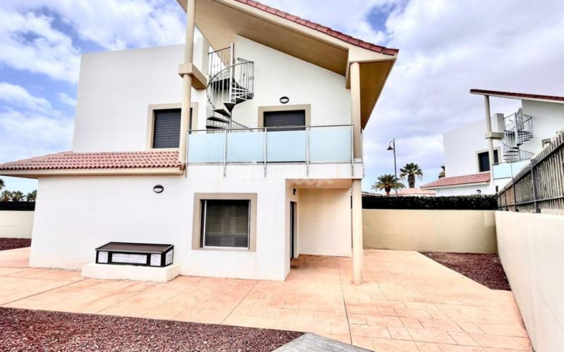 Resale - Villa - Amarilla Golf