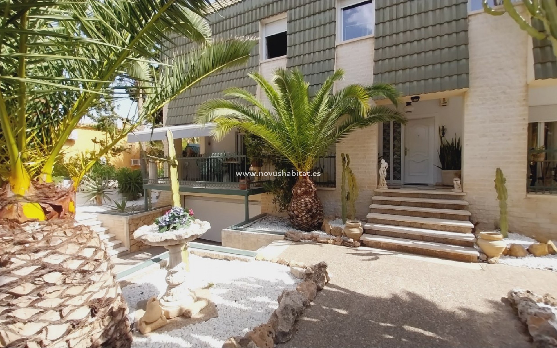 Resale - Villa - Benidorm