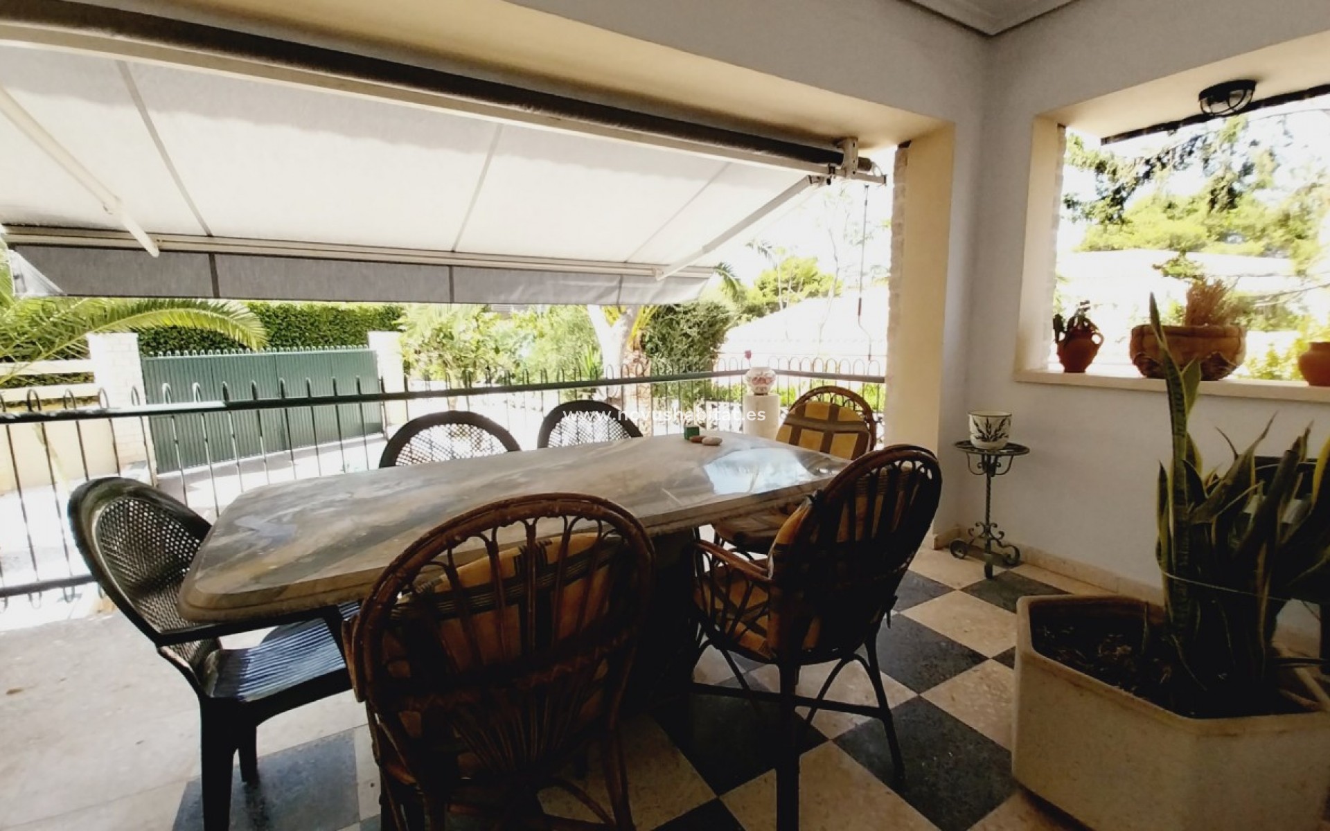 Resale - Villa - Benidorm