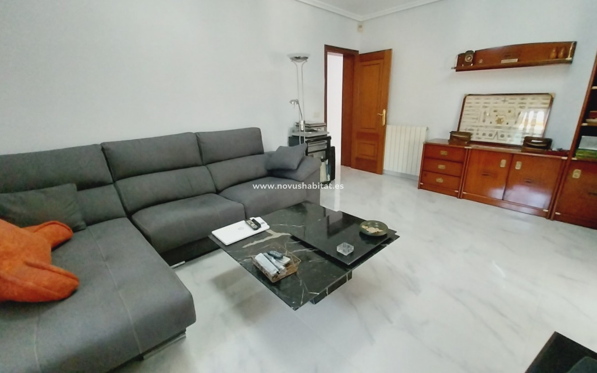 Resale - Villa - Benidorm