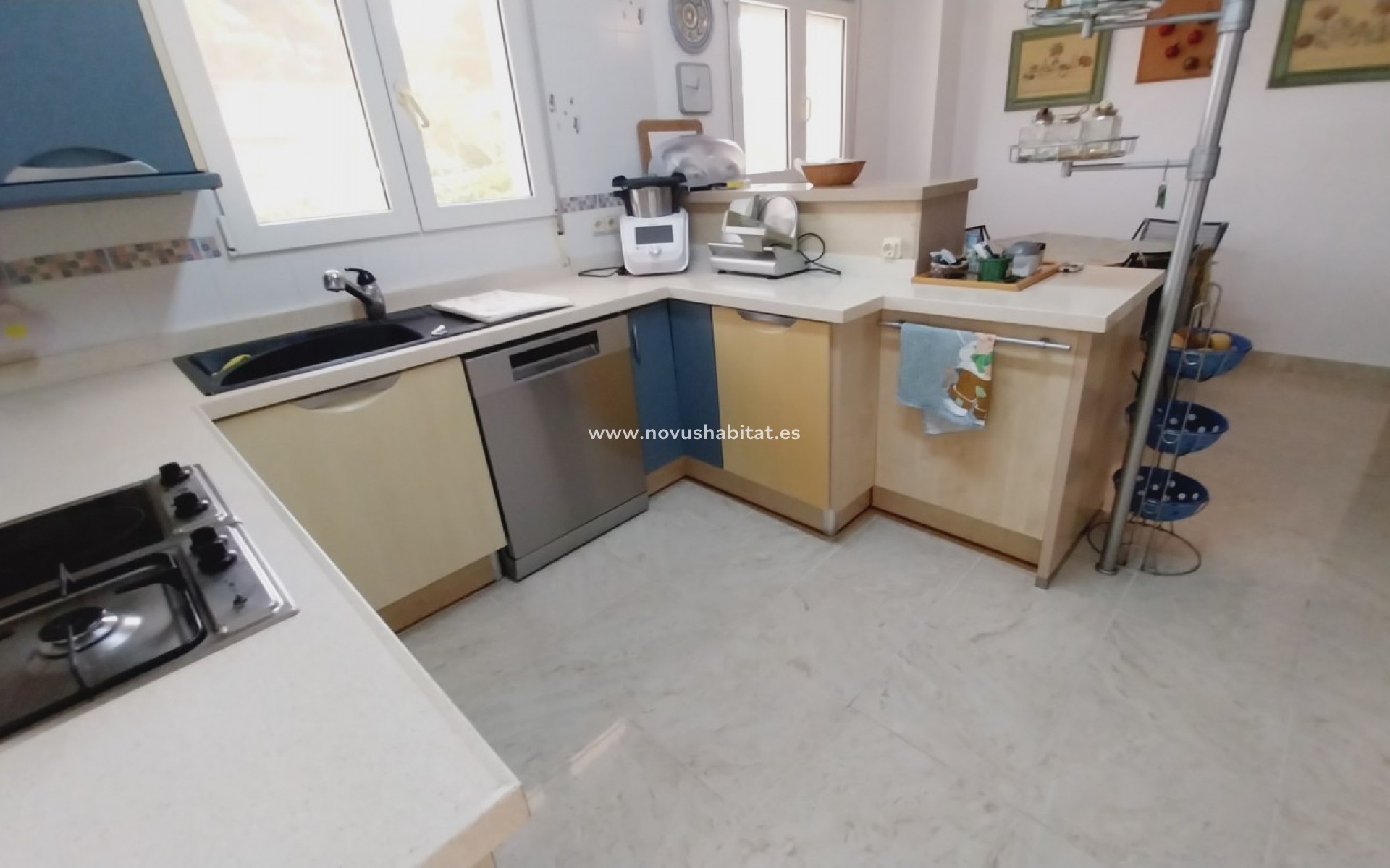 Resale - Villa - Benidorm