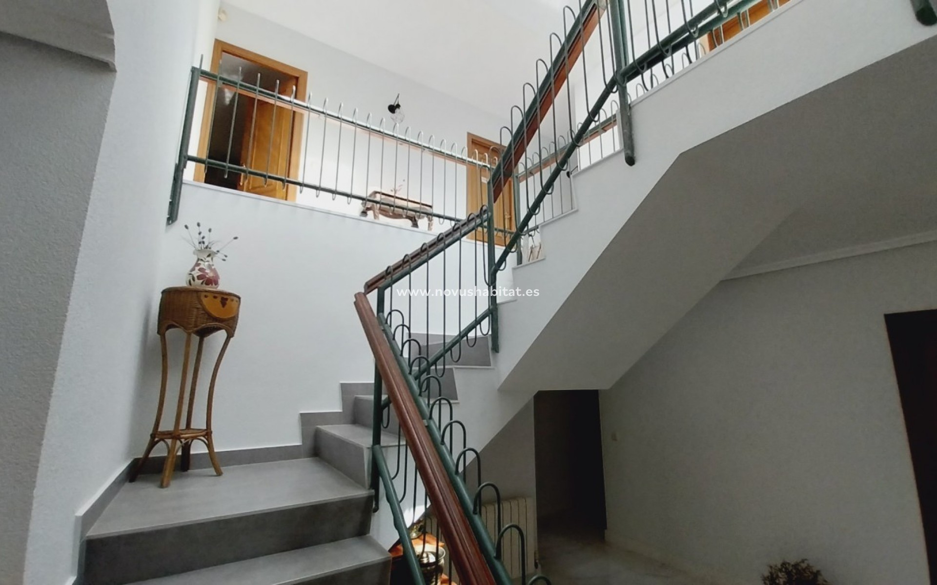 Resale - Villa - Benidorm