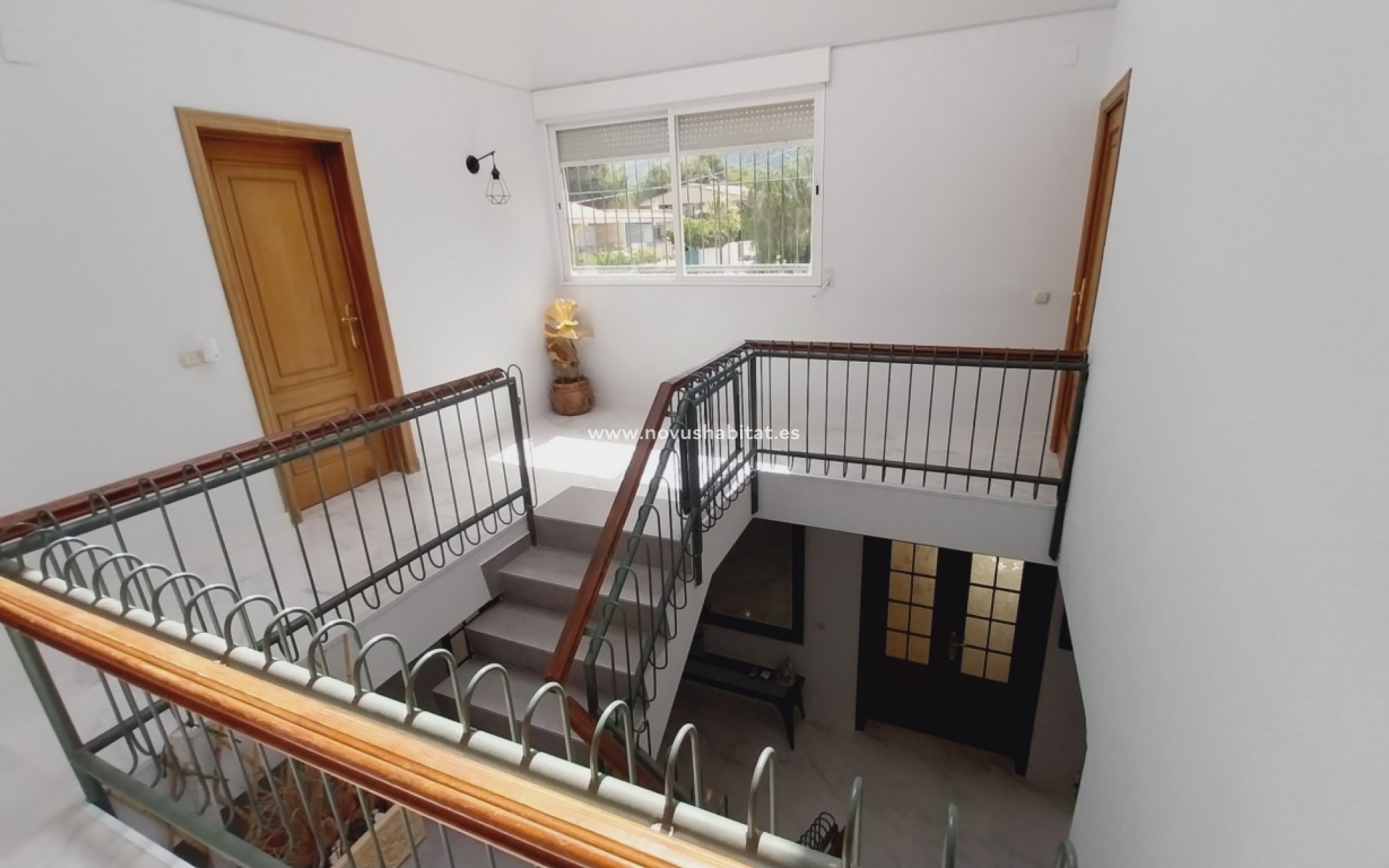 Resale - Villa - Benidorm