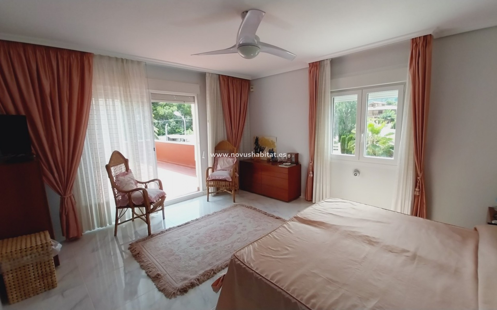 Resale - Villa - Benidorm