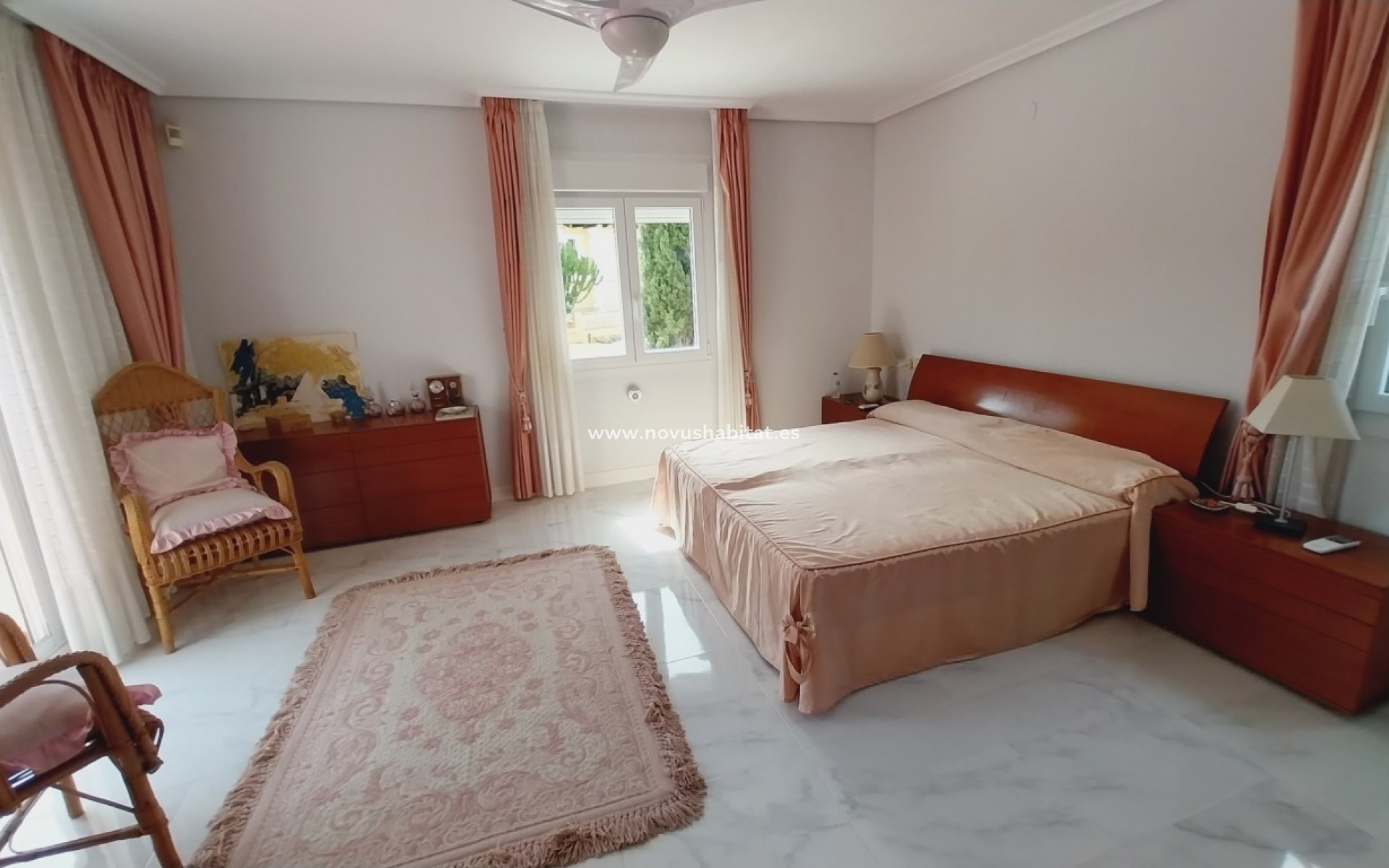 Resale - Villa - Benidorm