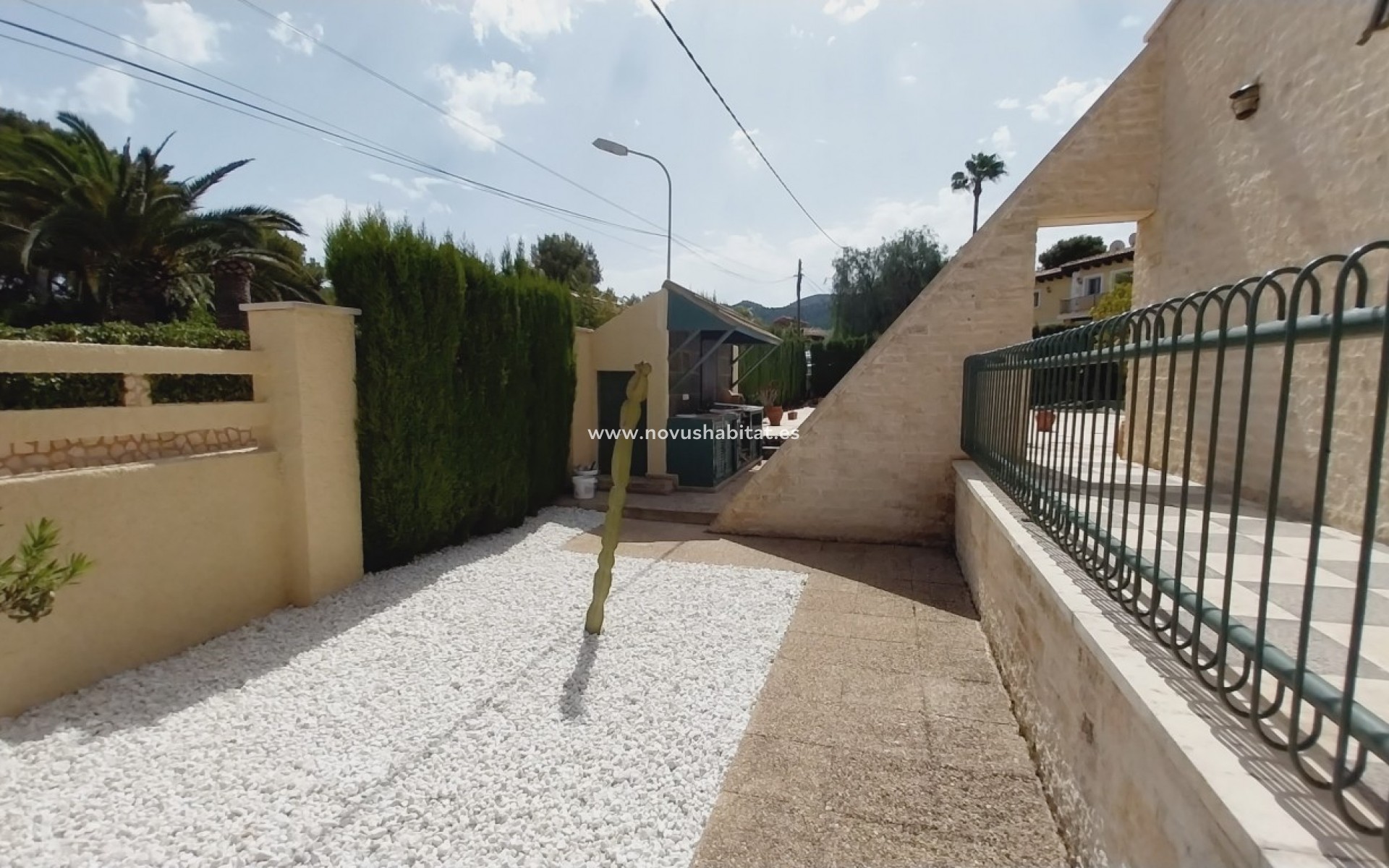 Resale - Villa - Benidorm