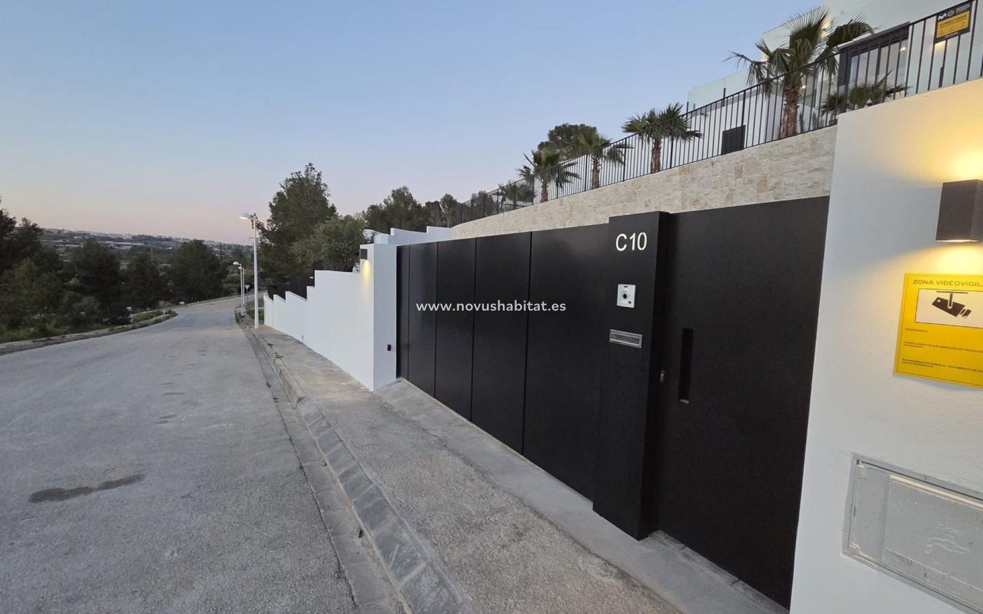 Resale - Villa - Calpe - Empedrola