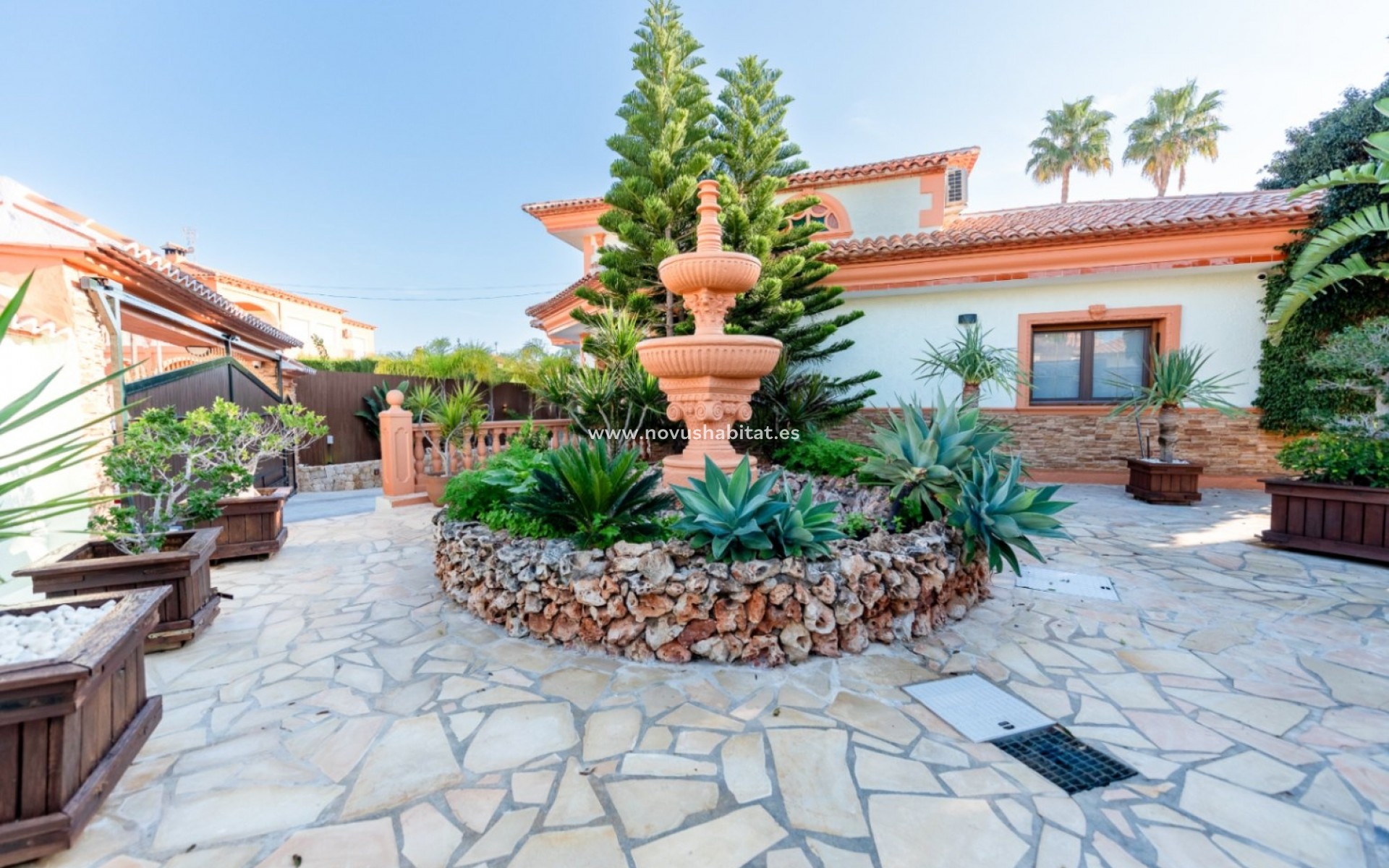 Resale - Villa - Calpe