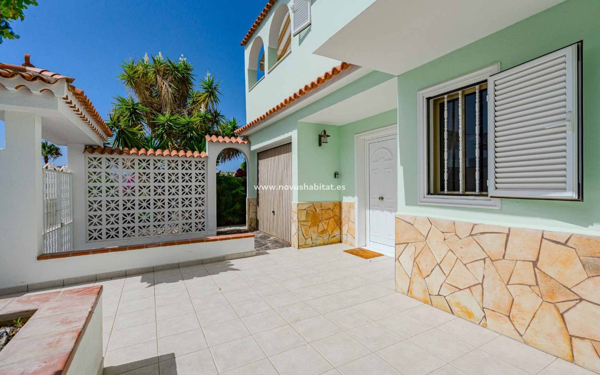 Resale - Villa - Chayofa - Chayofa Tenerife