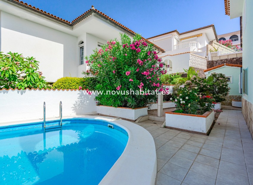 Resale - Villa - Chayofa - Chayofa Tenerife