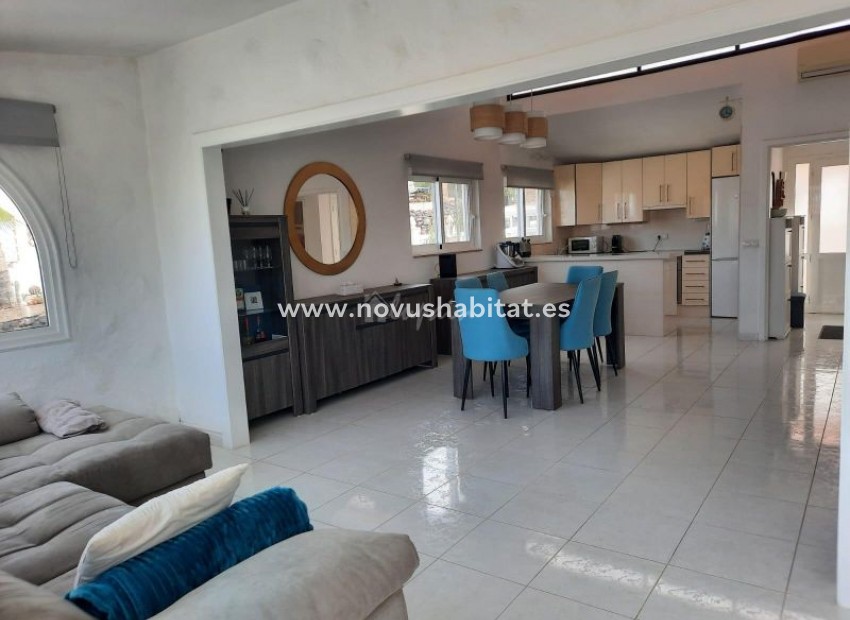 Resale - Villa - Chayofa - Chayofa Tenerife