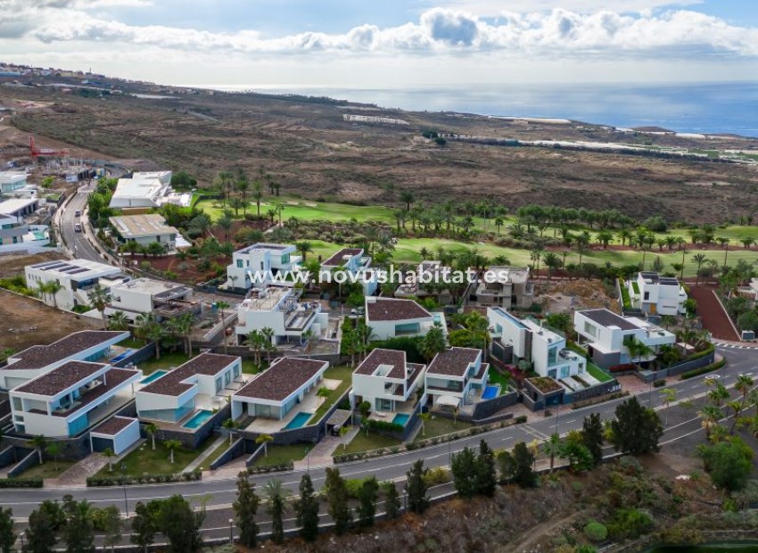 Resale - Villa - Costa Adeje - Casas Del Lago Abama Tenerife