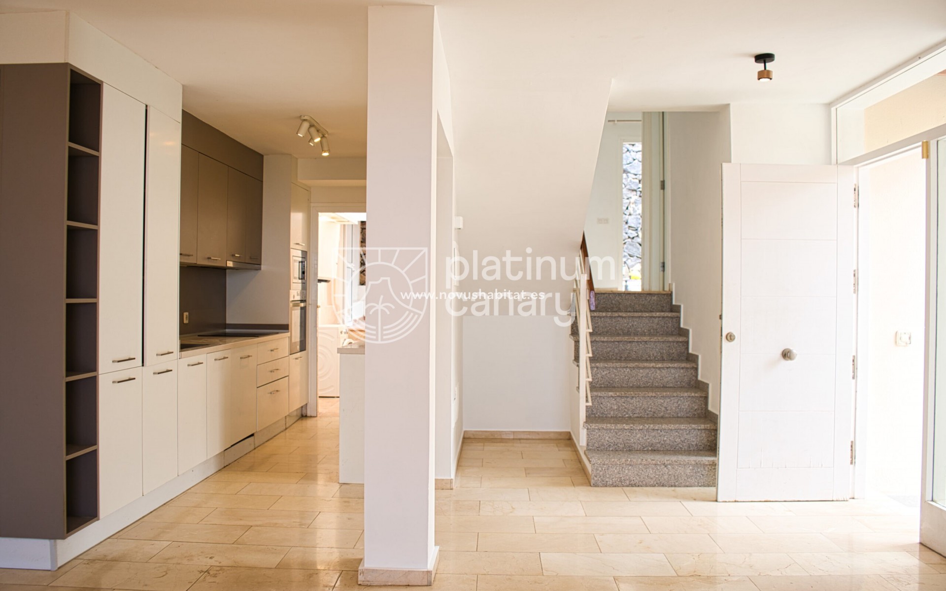 Resale - Villa - El Madroñal - Santa Cruz Tenerife