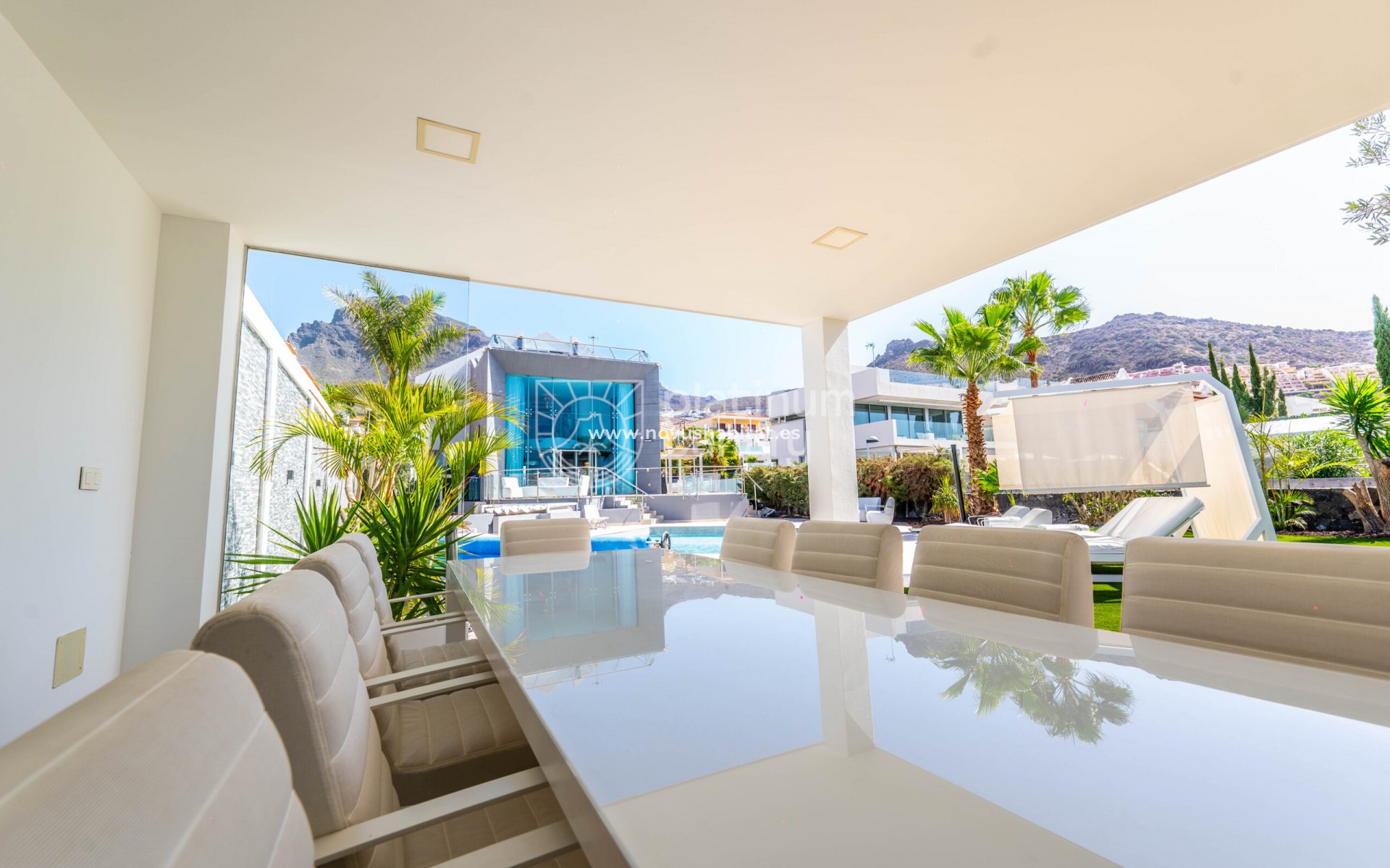 Resale - Villa - El Madroñal - Santa Cruz Tenerife